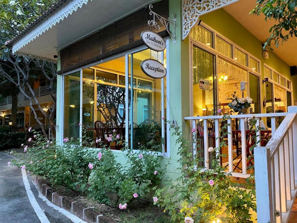 Ruen Maihom Riverside Cottage Kancsanaburi Kültér fotó