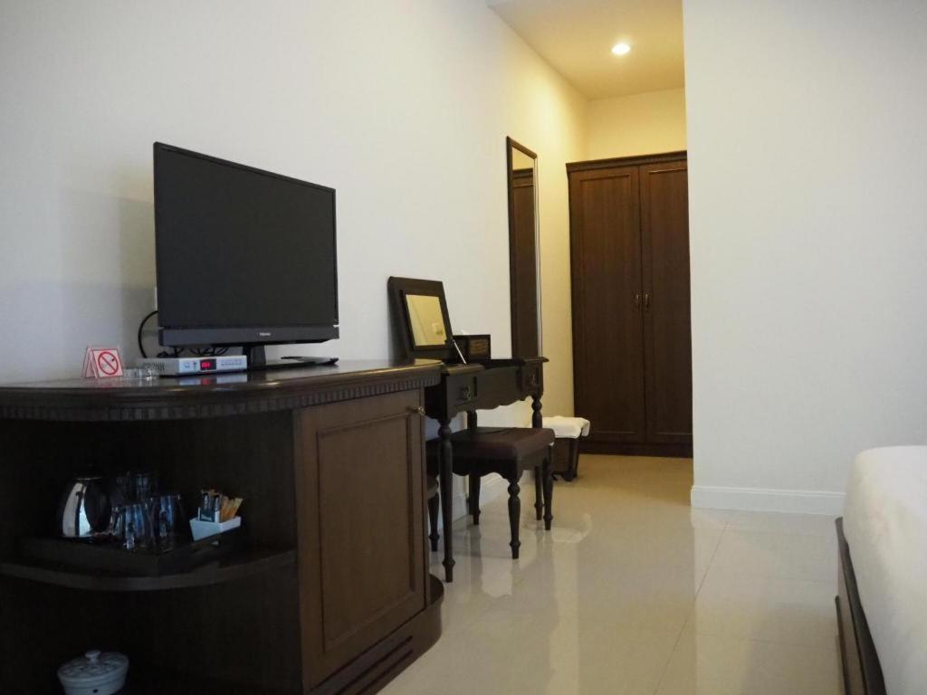 Ruen Maihom Riverside Cottage Kancsanaburi Kültér fotó