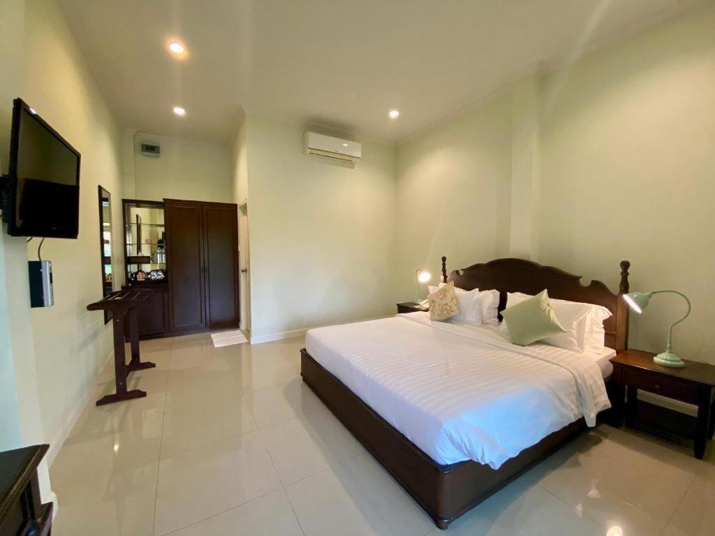 Ruen Maihom Riverside Cottage Kancsanaburi Kültér fotó