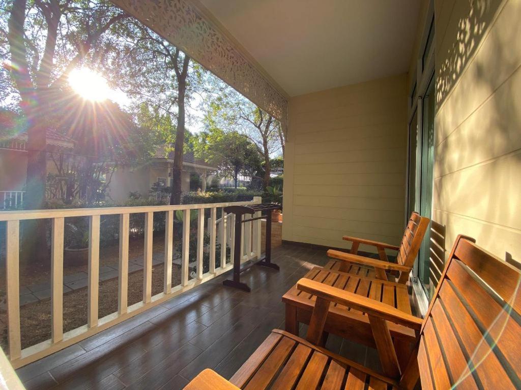 Ruen Maihom Riverside Cottage Kancsanaburi Kültér fotó