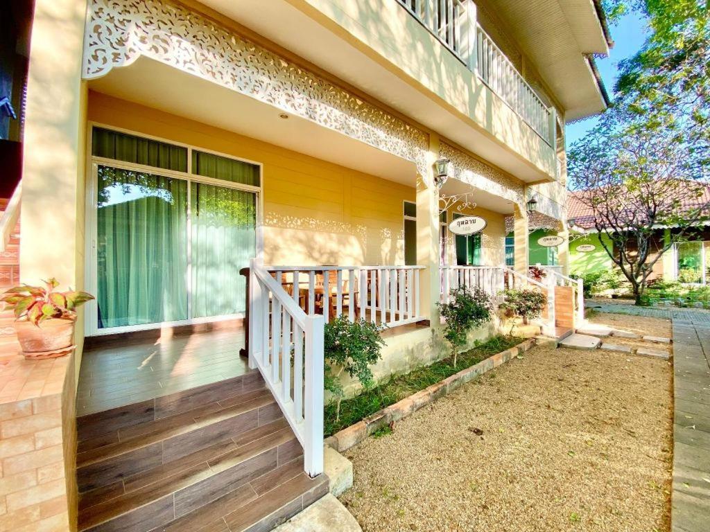 Ruen Maihom Riverside Cottage Kancsanaburi Kültér fotó