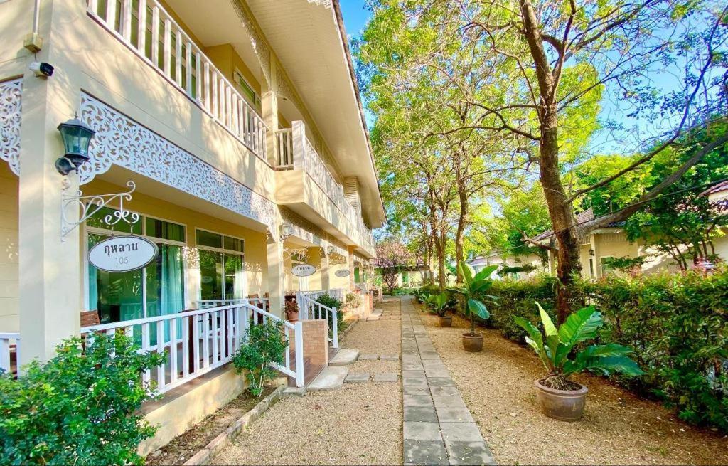 Ruen Maihom Riverside Cottage Kancsanaburi Kültér fotó