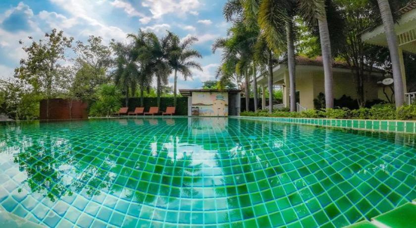 Ruen Maihom Riverside Cottage Kancsanaburi Kültér fotó